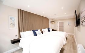 Oceania Suites
